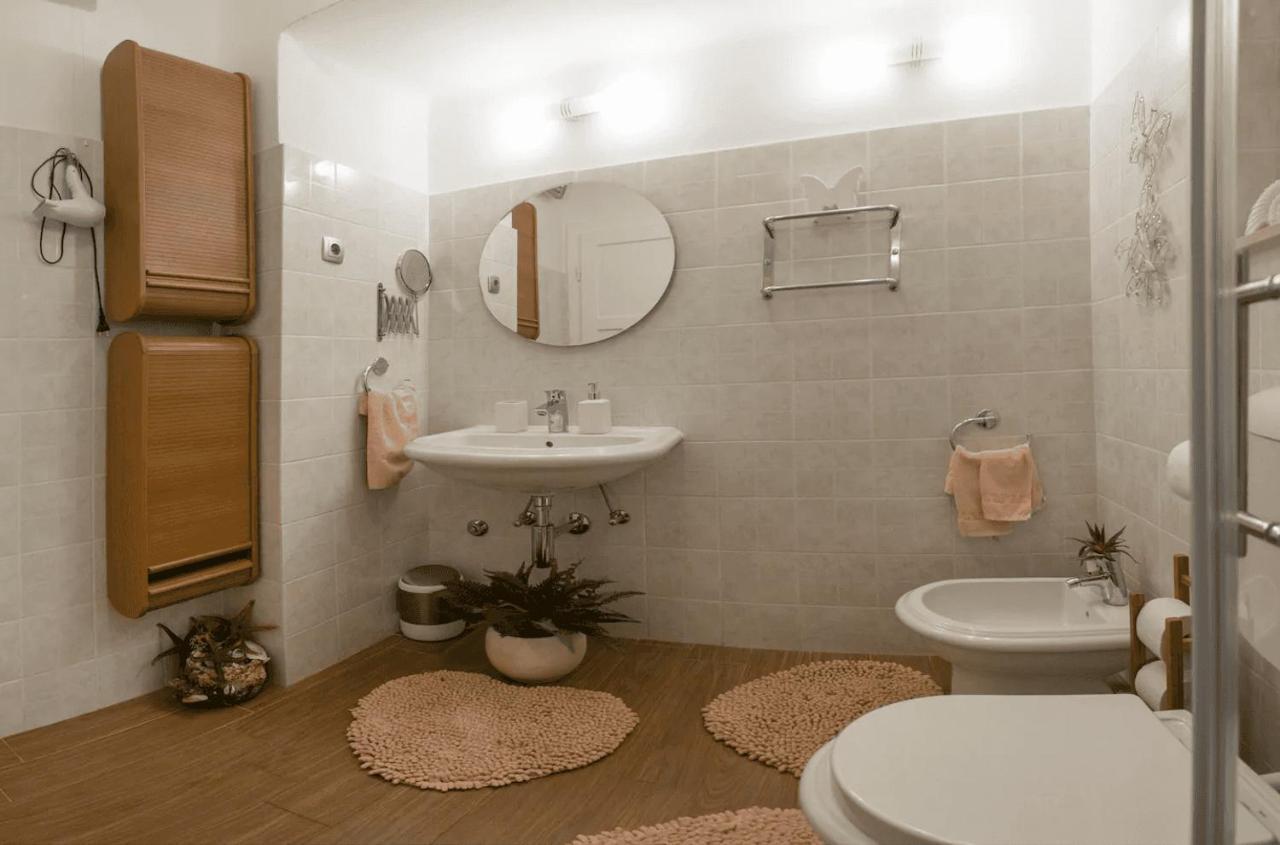 Beach Apartment Butterfly With Sea View Spalato Esterno foto